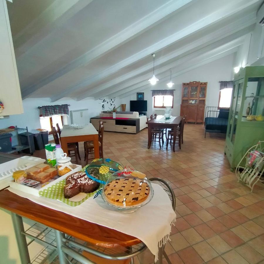 Mansarda Viti - Sguardo Su Frontone - Apartment Exterior foto